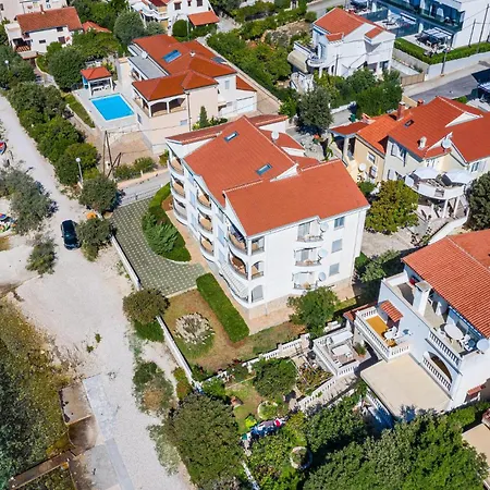 Ul 1920 Bedroom Iv *