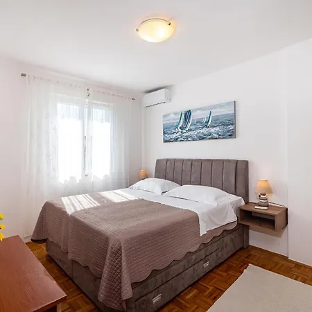 Ul 1920 Bedroom Iv Kožino