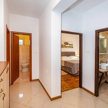 Ul 1920 Bedroom Iv Kožino