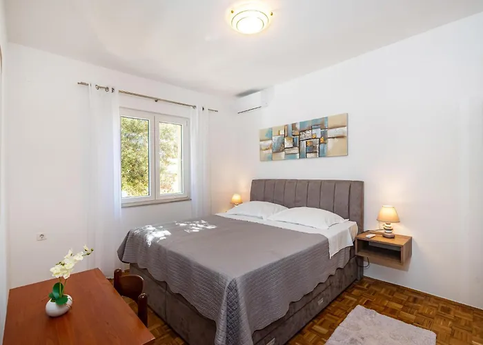 Ul 1920 Bedroom Iv